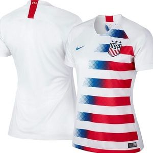 NIKE Women’s USA soccer stadium home sports jersey